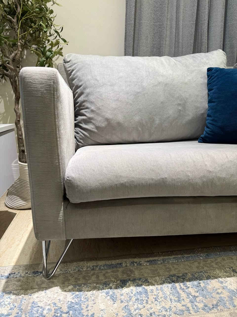 تخم قنفات تركي ٧ مقاعد نظافة ٩٠٪؜ (يوجد عيب بسيط موضح في احدى الصور) السعر المطلوب ٦٠٠ الف…العنوان بغداد/الشالجية/خلف جامع  براثا
***********7
