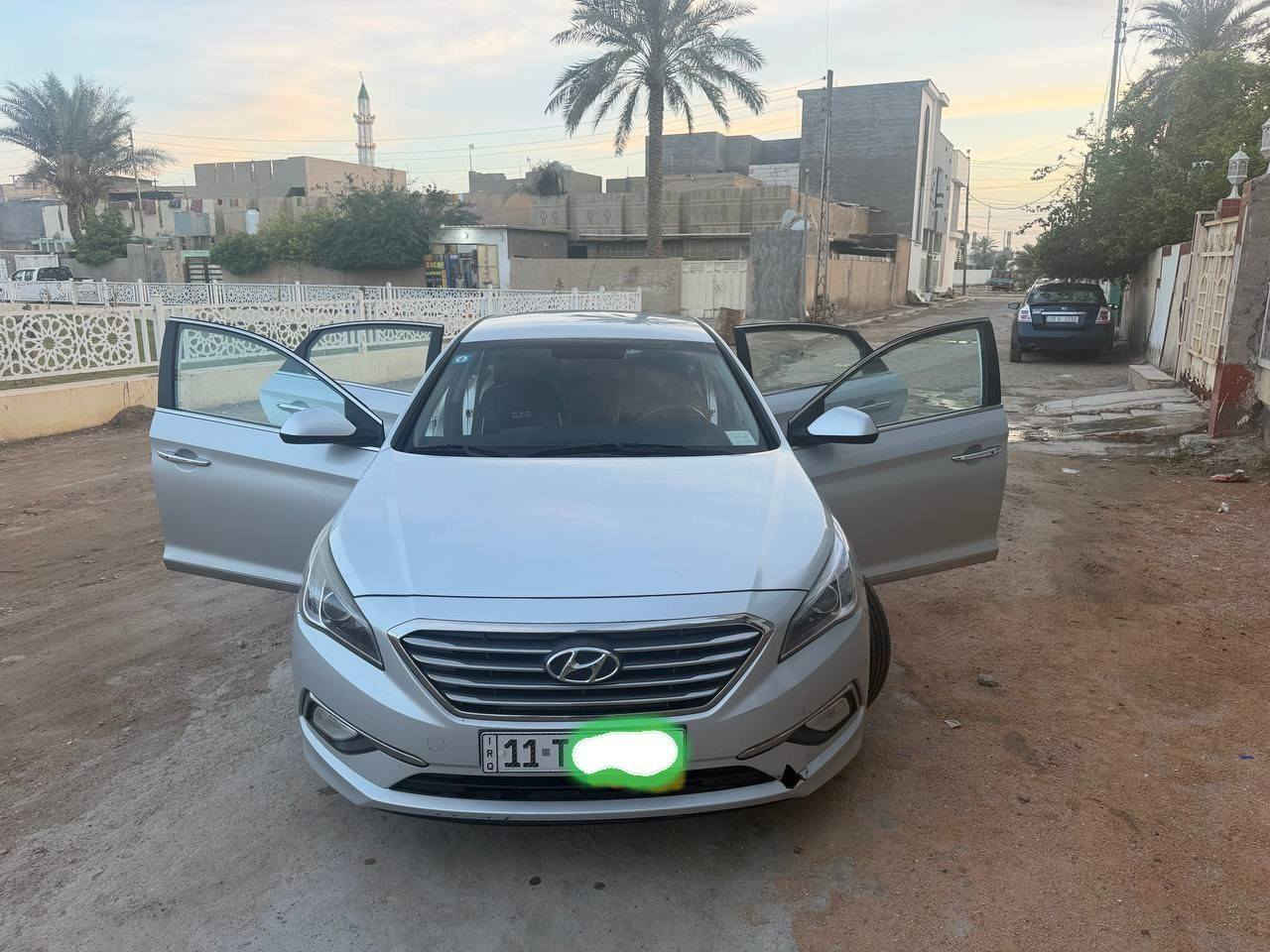 السلام عليكم ورحمة الله وبركاته... سوناتا ١٨ وارد كوري محرك ٢٠٠٠ بانزين أصل جديدة جدا و مكفولة عام ..مقاعد جلد تدفئة وتبريد
مكان السيارة في الرمادي
المواصفات مرفقة في الصور
السعر ١٥٠٠٠ دولار
الاتصال 
078 000 95999 
 ابو عبودي
