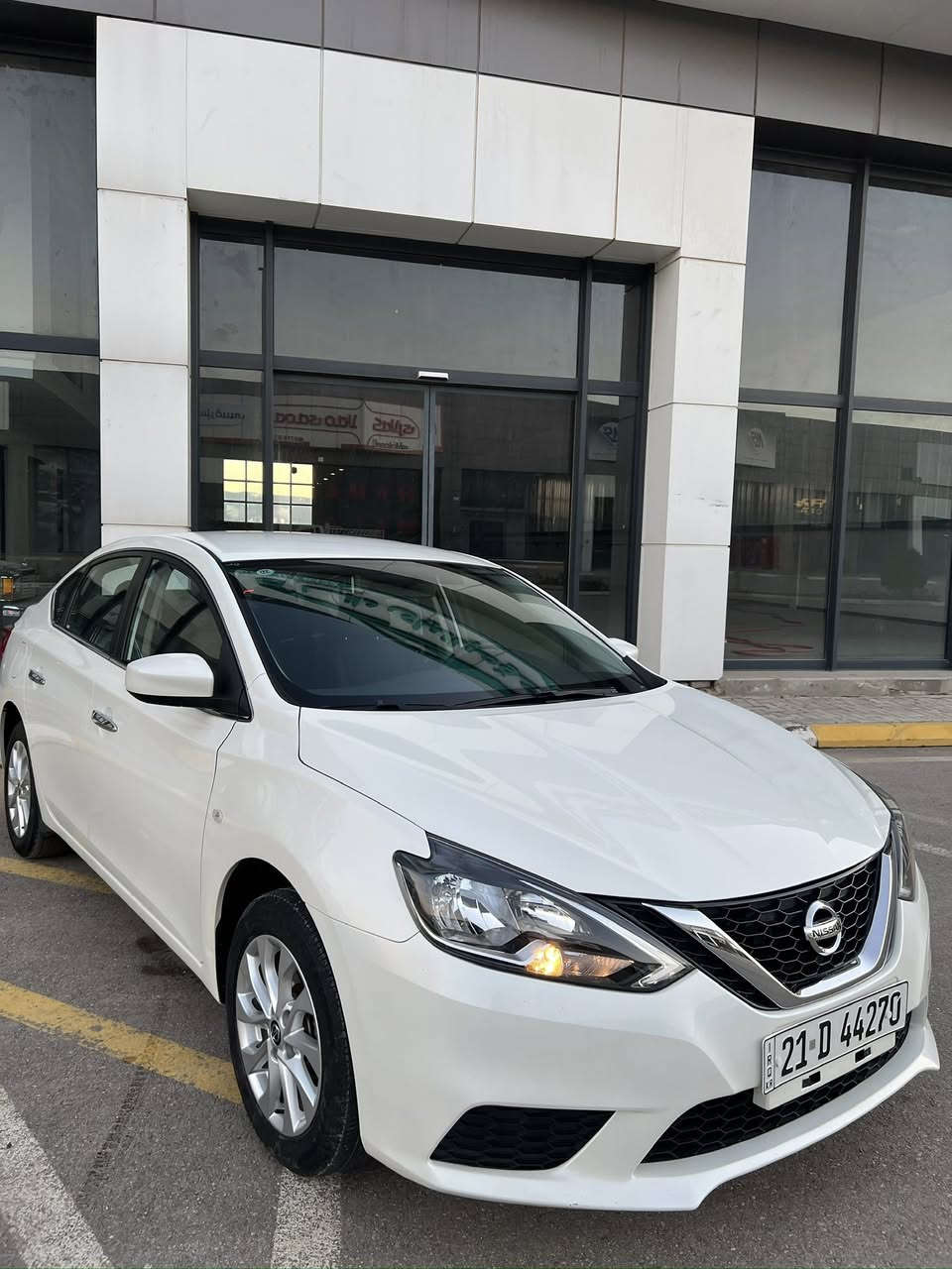 نیسان سێڵفی مۆدێلی 2024 سفری شەریکە 50 هەزار رۆشتووە بێ بۆیاخ بێ سارد تەنها تۆزێ وردە چاڵی هەیە نرخی 120 وەرەقە مەجالێکی زۆر کەم***********
