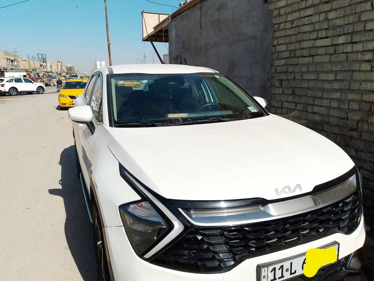 سبورتج موديل 2023 صبغ ربع بنيد فقط والباقي مكفول سيارة هايبرد على وضع الشركة وكلش نضيفة ومال بيت وجناي واحلة من الصور مكاني بغداد حي الشباب ***********
