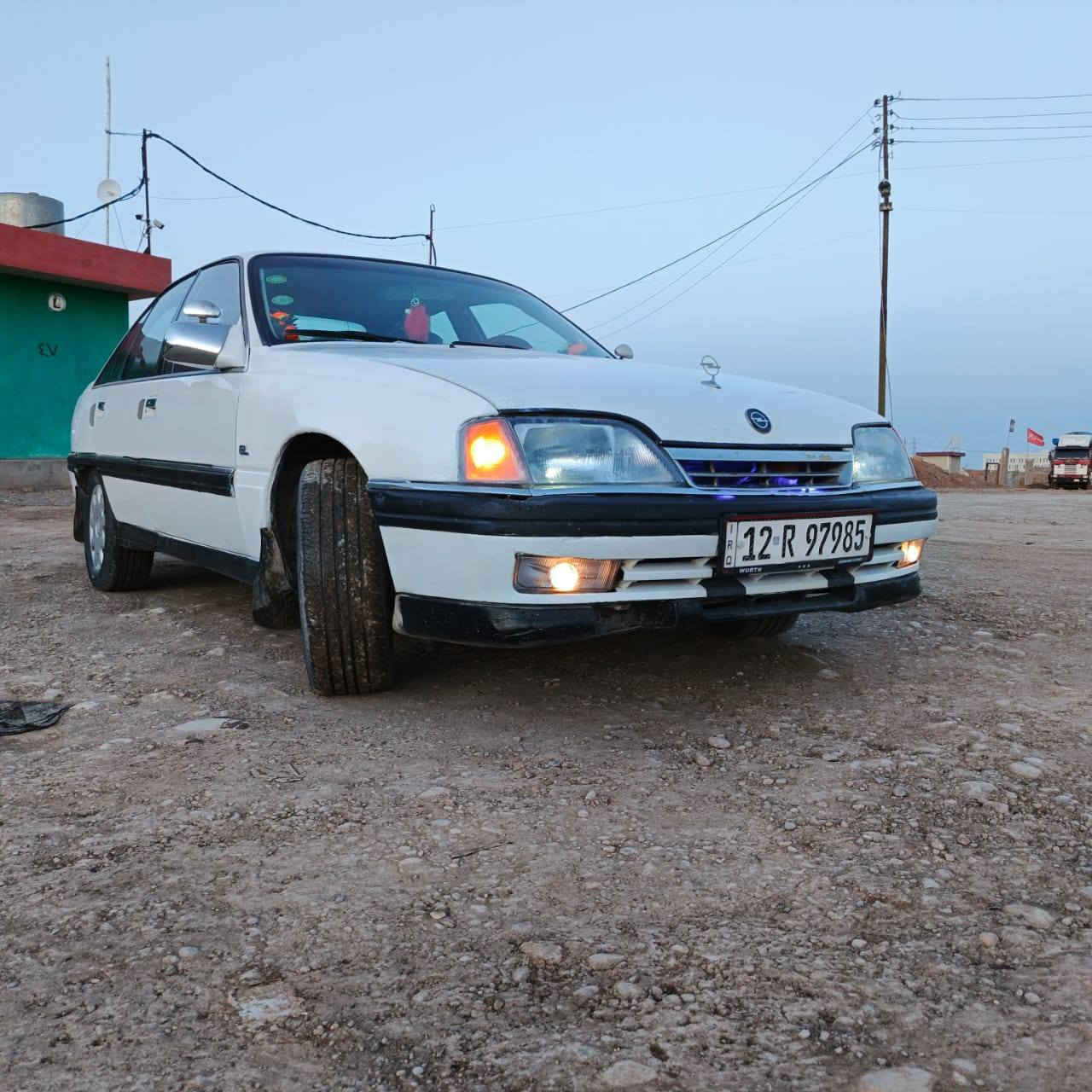 اوبل وميكا 
حجم 20 موديل1992
محرك كير اكسل جديده
شاصي شرط كهربائيات كلها شغاله
تخم تاير امامي خلفي جديد
رقم نينوى 12 
 تحويل من شرعي
سعر قفل 40 
***********
مكاني تلعفر
