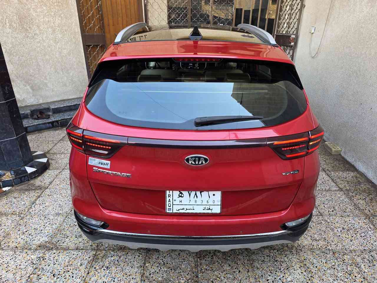 السلام عليكم
للبيع او مرواس 
كيا سبورتج خليجي ضمان وكالة الدولية 
موديل 2021 
فول مواصفات اعلى فئة جيتي لاين ومعروفة مواصفات الجيتي 
السيارة ماشية 33 الف كيلو حقيقي  ومن الزيرو لليوم 
السيارة جديدة جدا بحالة الزيرو 
بيهة مكانين بارد جدا بسيطات والباقي مكفولة وجديدة 
رقم بغداد بأسمي تحويل مباشر 
مكان السيارة بغداد 
السعر 220 وبيهة مجال بسيط 
للاستفسار 
***********
***********
