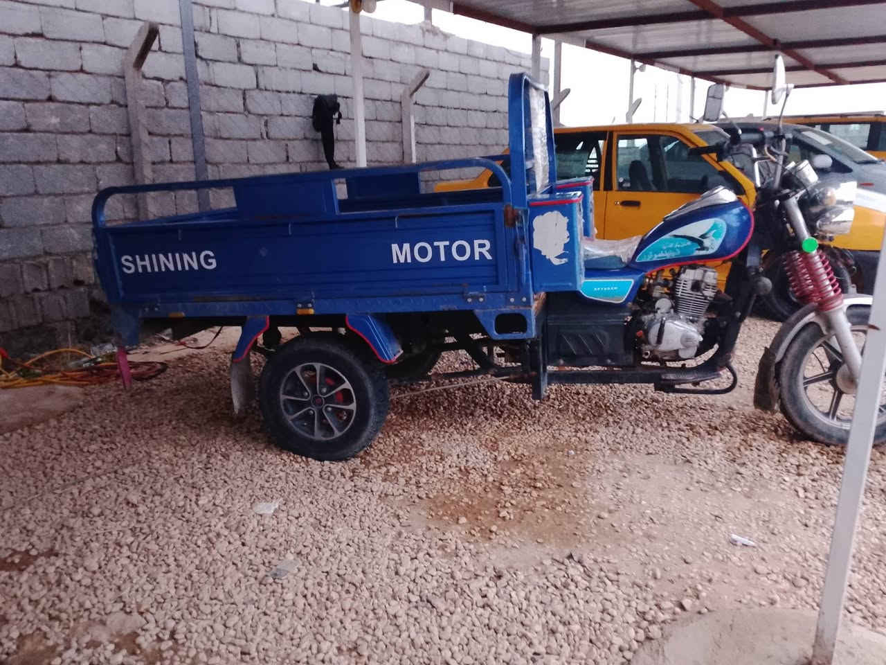 ستوته موديل 23جاهزه سنويه جديده ورقم السعر مليونين ونص مكاني النجف خان النص الاتصال  على ***********
