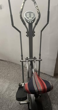 بايسكل اوربتراك للبيع  نظيف جدا استعمال قليل  يوجد توصيل  السعر 90 الف...