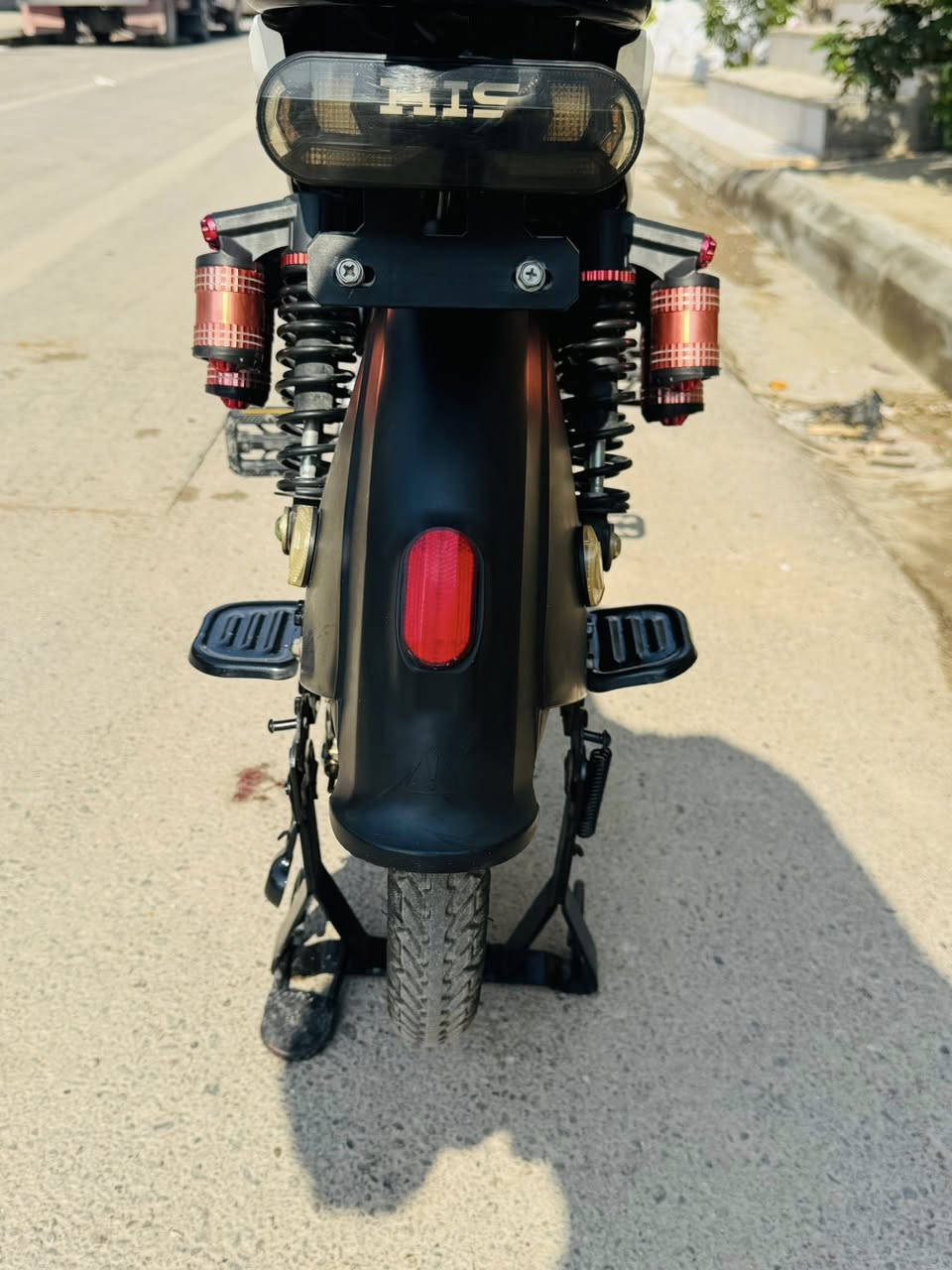 بايسكل شحن للبيع السعر
٤٠٠ قفل. 
جديد وكاله  
بطاريات خير من الله وكله شغلل 
 
***********
