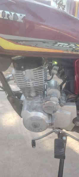 سلام عليكم شباب دراجه سفان موديل 21
محرك خير من الله بدون تنقيص بدون تبخير نقصهاا شي قليل 
نظافتهاا مثل الي بصوره سعرهاا 450 وبيهاا مجال حك جيه ( بيهاا ورقه كارتونيه وصولات اثنين )
*********** هذا رقمي
