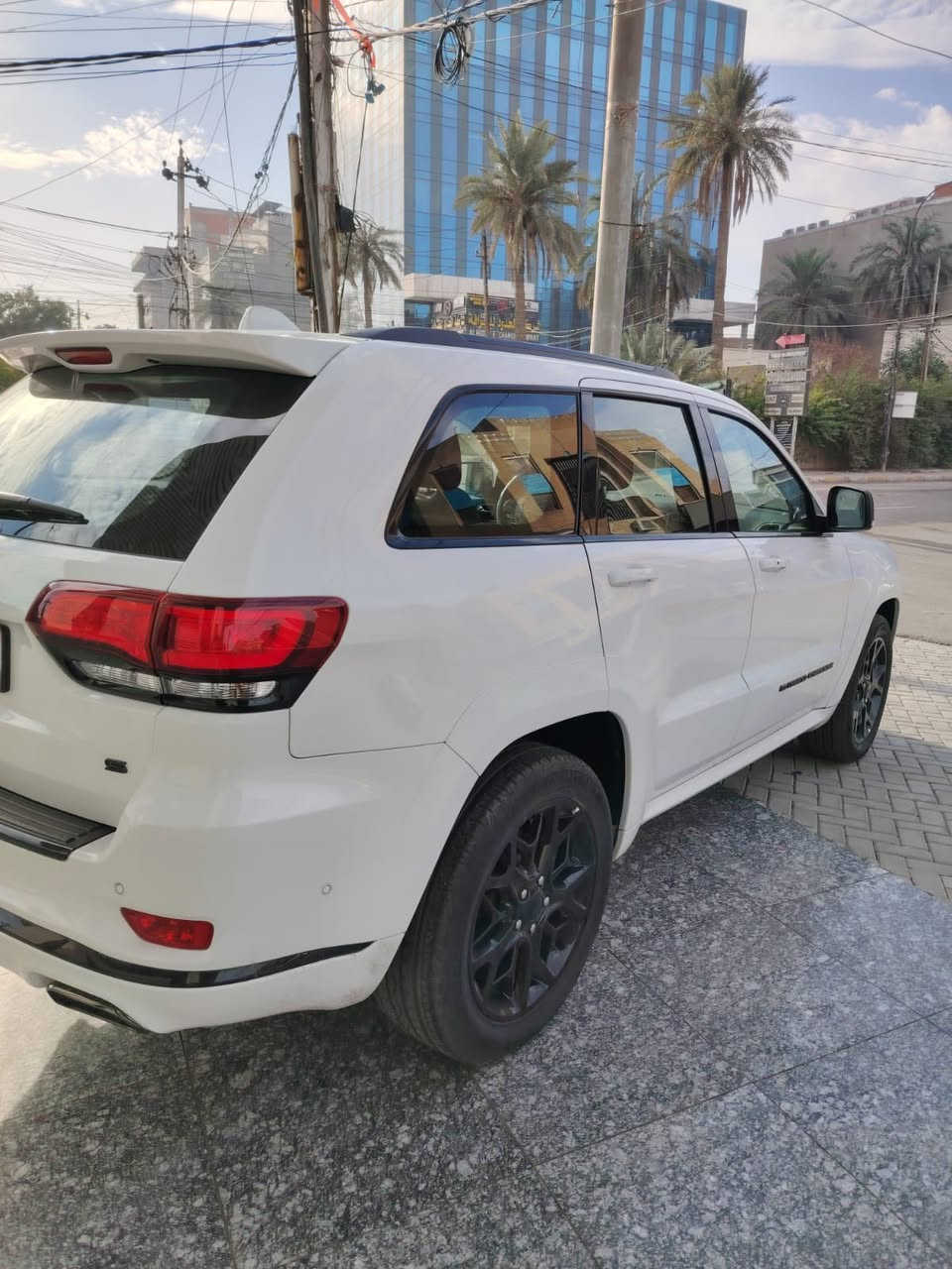 Jeep s وكاله هارلم 2022 خليجي
فول مواصفات 1/1
كفاله عامه 
عداد مسافه 16 الف كم 
سعر 43.000$
***********
***********
يوجد واتساب 
مكان السيارة العرصات
