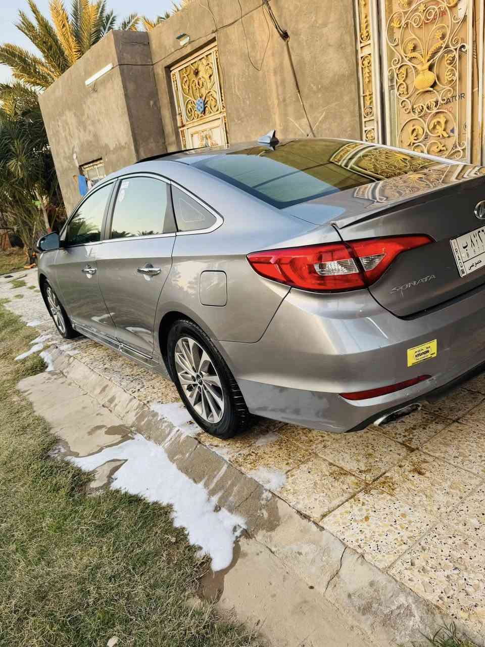 سلام عليكم سوناتا 2017 ذي قارتبديل قبق الجنطه فقط بدون دواخل حته البدنه الخلفيه كفاله 
فقط القبق 
فول مواصفات 1/1 فول 
فتحه سقف 
بصمه تشغيل / بصمه أبواب 
كشنات جلد / كشنات كرهبائيه / تدفئه ب كشنات / اشاير ب مري 
اليت زنون / بلاجكتوات 
شاشه / كأمره دواره 
تحكم ستيرن / 
سياره جاهزه محرك كير حداديه تبريد جاهزه الأخير 
السعر 128 وبيه مجال 
المكان الناصريه
الاستفسار 
***********
