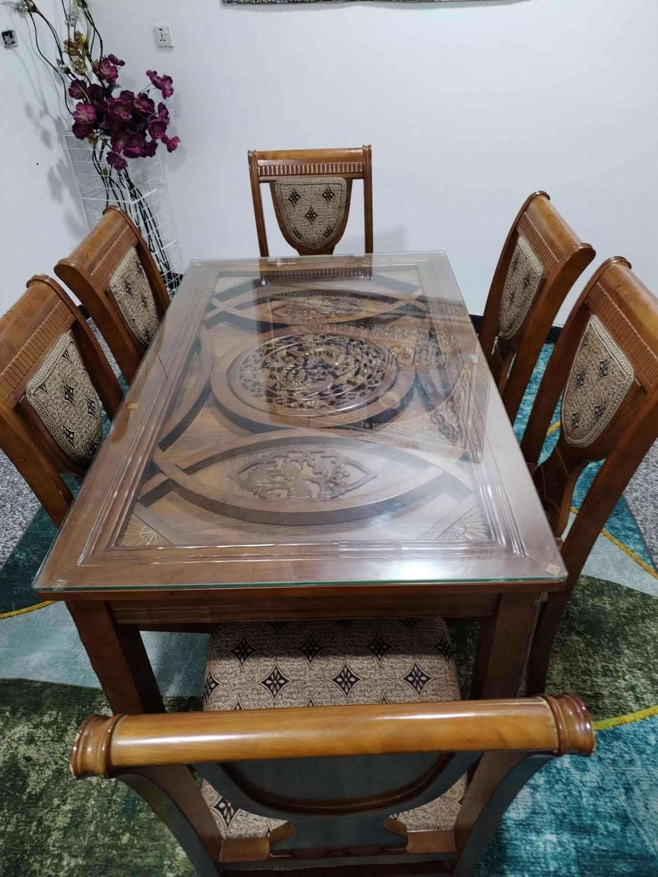 للبيع ميز صاج مع 6 كراسي
السعر النهائي ب350
بدون احراج
للتواصل *********** واتساب
