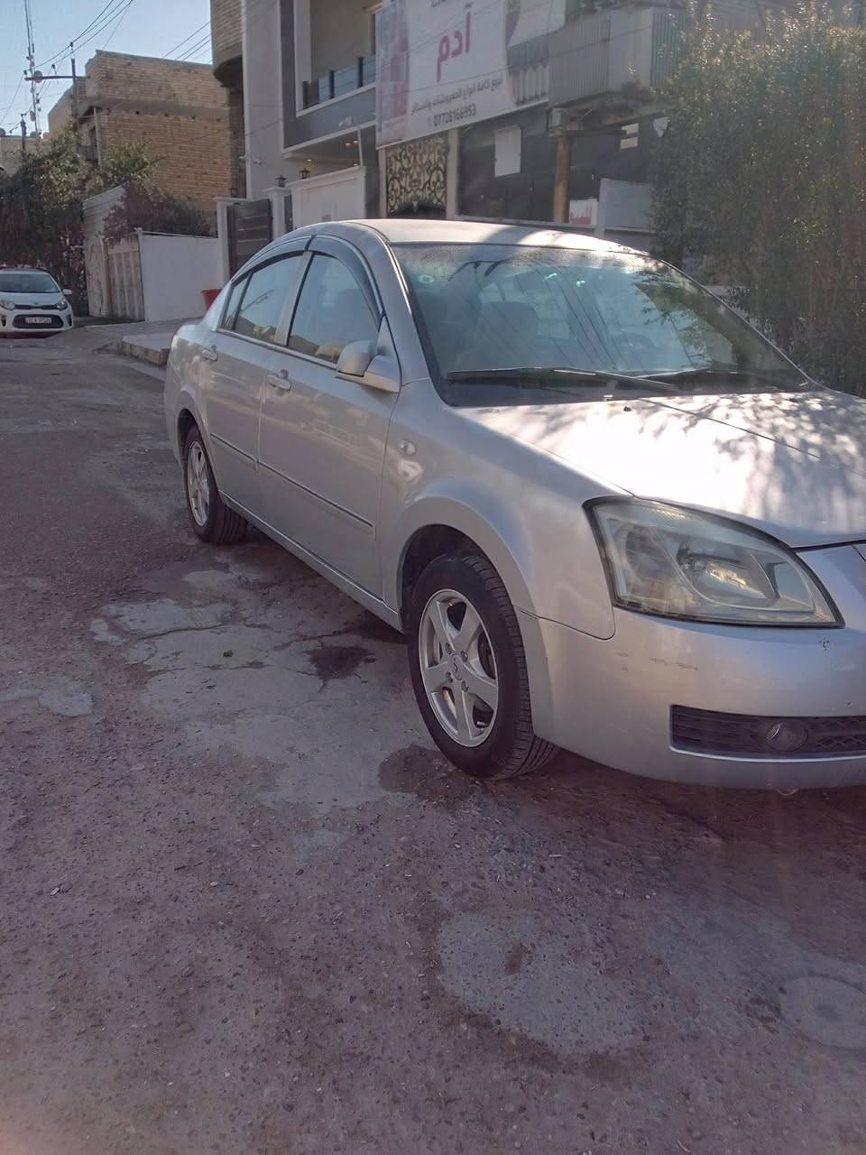 السلام عليكم للبيع شيري اي فايف موديل 12 سياره مكفولة ماشيه 107 ومدشمه بسمي كير ومحرك  بلاد بل كارتون السعر 52 وبيهه مجال بسيط الاتصال ***********
