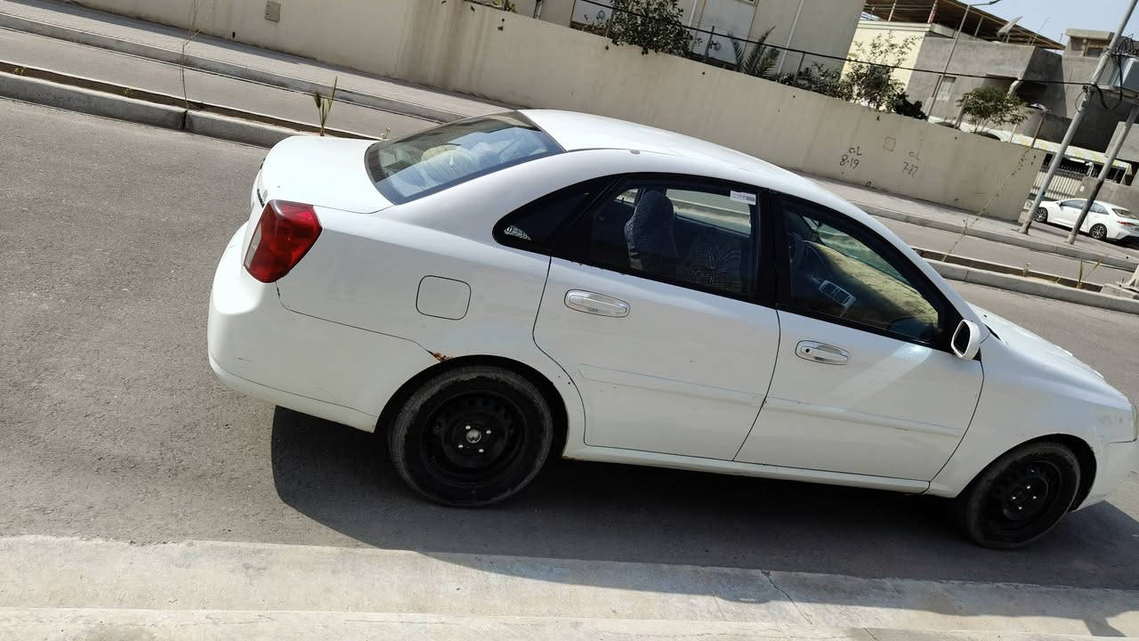 أوبترا للبيع  موديل 2012 محرك صار شهر مبدل الكوري كير اوتماتيك تبريد شغال رقم دولي البنيد مبدل غير لون و الجاملغ الامامي مبدل السعر 75 مكان السياره البصرة 
الاتصال او المراسلة على الرقم ***********
