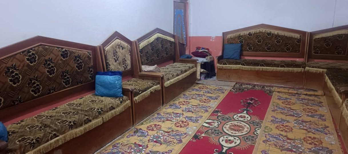 سلام عليكم عندي تخم  نضيف لا كسر ولا ايشي بي فول 
ناضافه بكاني بعقوبه الي حاب يشتري يراسني على الخاص 
رقم تليفوني *********** السعر 750 وبي مجال
