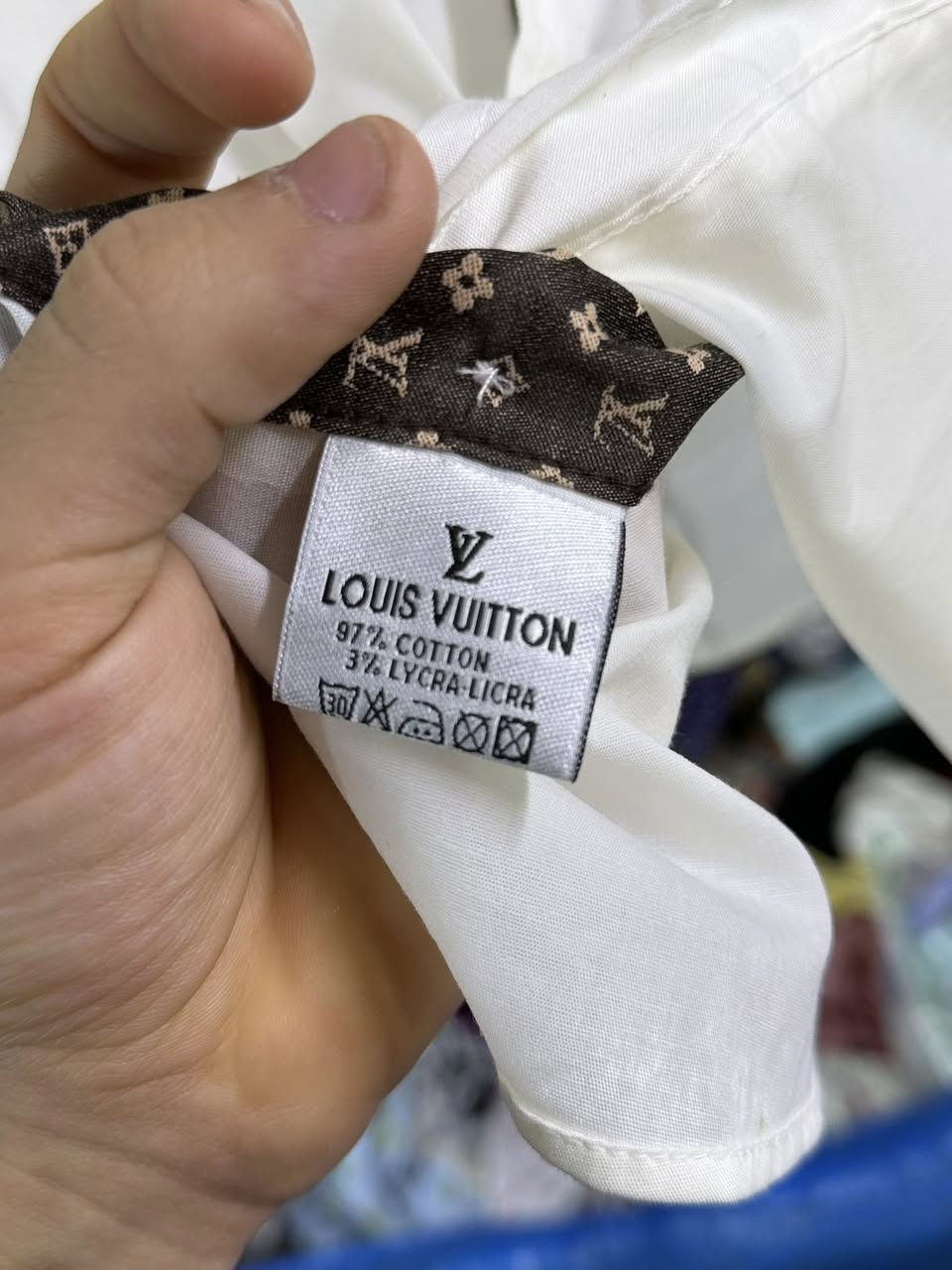 👔LOUIS VUITTON😀👌🏻!Marka🤗🙅🏻
وکالە موجود 
- لیبل موجود-
مملبوس -
قماش ١٠٠/٩٧ Koton🤗
قیاس -XXL
توصيل متوفر 📍


**إذا كنت صاحب هذا الإعلان وتريد حذفه لأي سبب، رجاءا أرسل رسالة إلى الدعم الفني**
