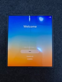 للبيع  samsung galaxy Fold 6   نسخة الشرق الاوسط ذاكرة ٢٥٦  الجهاز مكف...