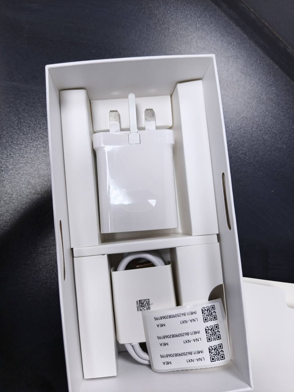 هونر 600lite ذاكره 256مستخدم شهر الشاحنه ما مستخدمه نظافه 100℅100السعر 380 بغداد /الأمين الثانيه
رقم الهاتف ***********
