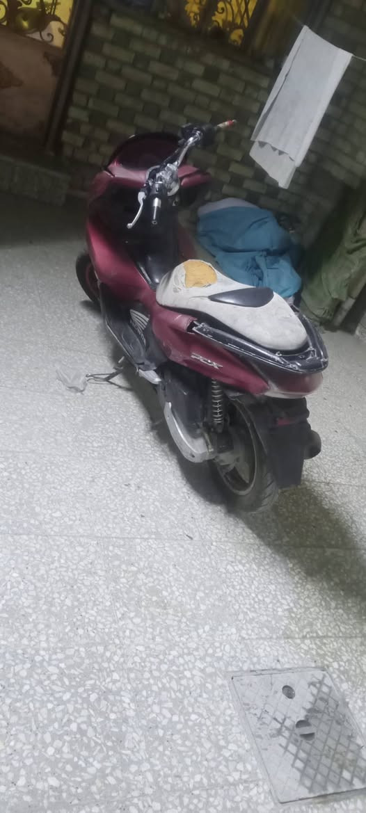 بسي اكس سعرها 450 طافيه ابيع كوم حديد مكان بغداد بلديات *********** جيل اول ياباني

