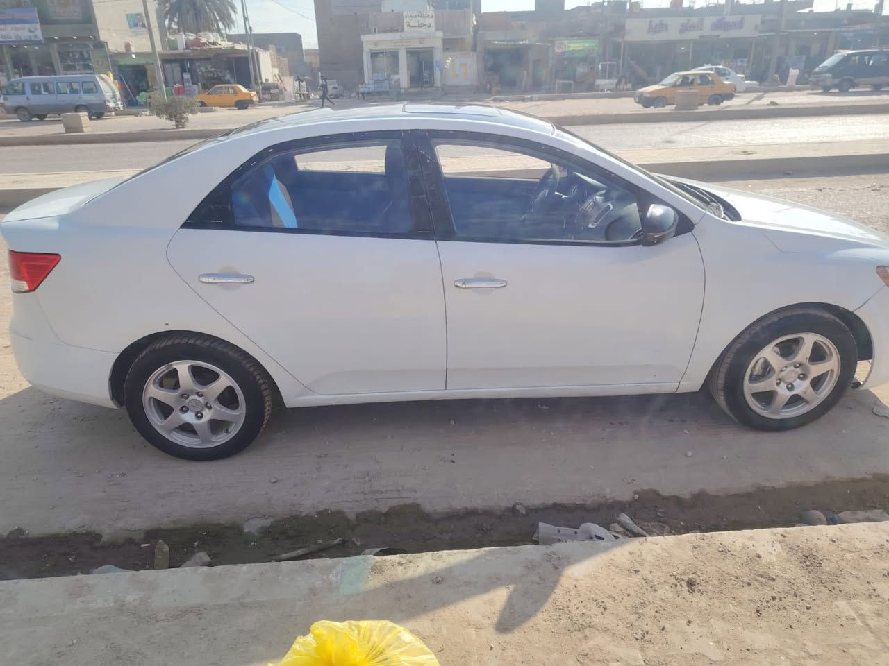 سلام عليكم كيا سيراتو 2012 ادوات كص جنطه فول مواصفات جلد شاشه فتحة تحكم ستيرن ويل كب قماره اسود بلاد سياره جديده وجاهزة كير ومكينه وحداديه ومابيها نقص برغي  بيها ارقام اربيل انكليزي دولي وسنويه على شاصي بيع او مراوس مكانها نجف سعر49 وبيها محال بسيط للاتصال***********
