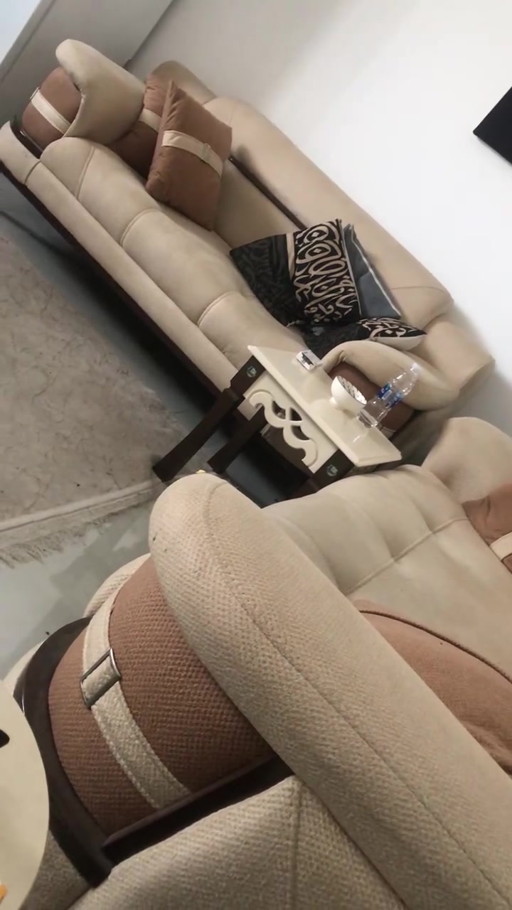 عندي قنفات سعرها مناسب جديده  350الف في منطقة الاعظمية


**إذا كنت صاحب هذا الإعلان وتريد حذفه لأي سبب، رجاءا أرسل رسالة إلى الدعم الفني**