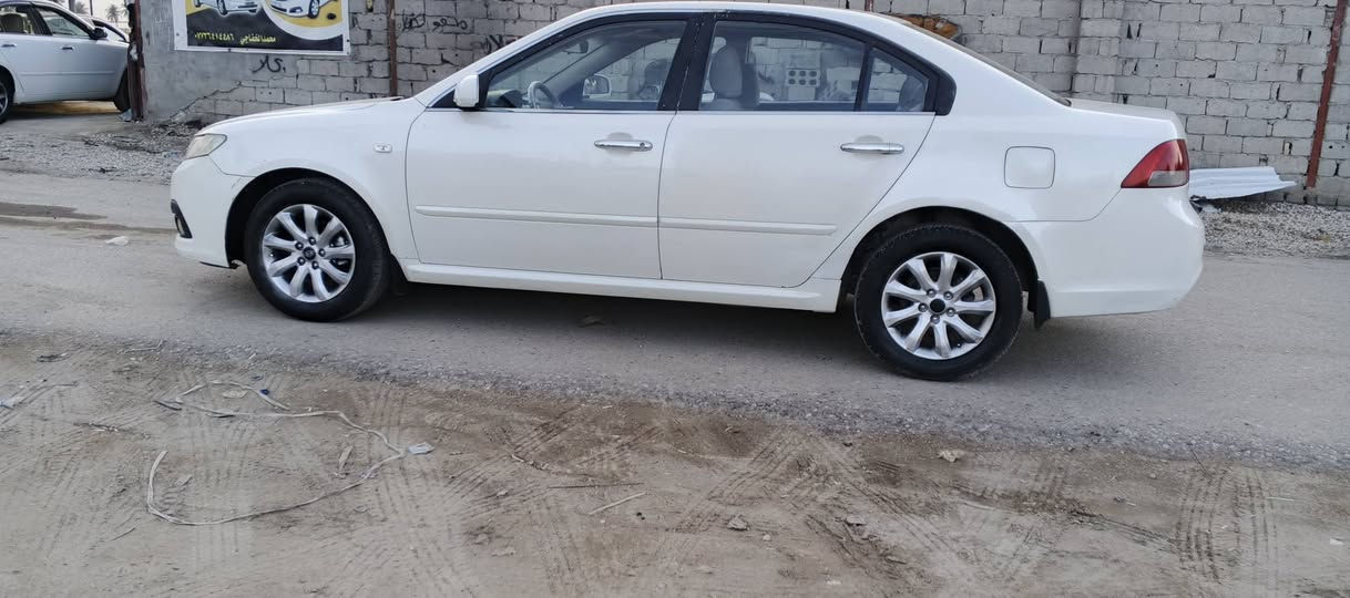 سلام عليكم 
كيا اوبتما موديل 9 خليجي رقم بابل 
الماني مكفولة من الضربه بيها صبغ قليل 
تخوم تاير جديد تبريد شغال السياره مال جناي فول مواصفات واحد على واحد العنوان بابل شوملي السعر 113 بيه مجال 
***********
