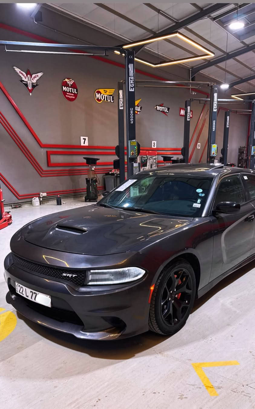 دوج جارجر sxt بلص موديل 2021 أربيل مميز الضرر بنيدو ربع من الجانب الأيمن إرباك سليم عداد المسافه 77محرك ٦سلندر ٣٦٠٠ شاشه كبيره تاير جديد تبريد قطعتين ستيرن تدفئه ويل نجمه اصلي فتحه سقف تحديث بلاك دبل صالنصه تشغيل عن بعد بصنع أبواب كشتات حضن حساس اصلي بدون أرباك شراي يتصل مكاني نجف***********
