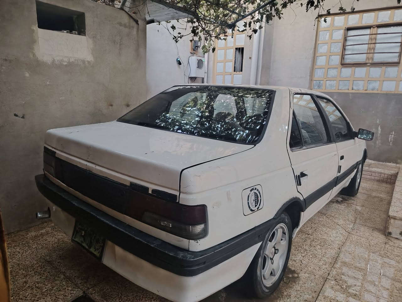 بيجو فرنسي موديل91 حجم405 سنويه بيضه شرط التحويل بدون ضرر شرط سلايت  مكينه  قبق ابيض جديدة شرط طخم جديد داخلها ودوشمه جديده ستير بور.. السعر15وبيها مجال. عنوان موصل الايمن رجم حديد 

***********
