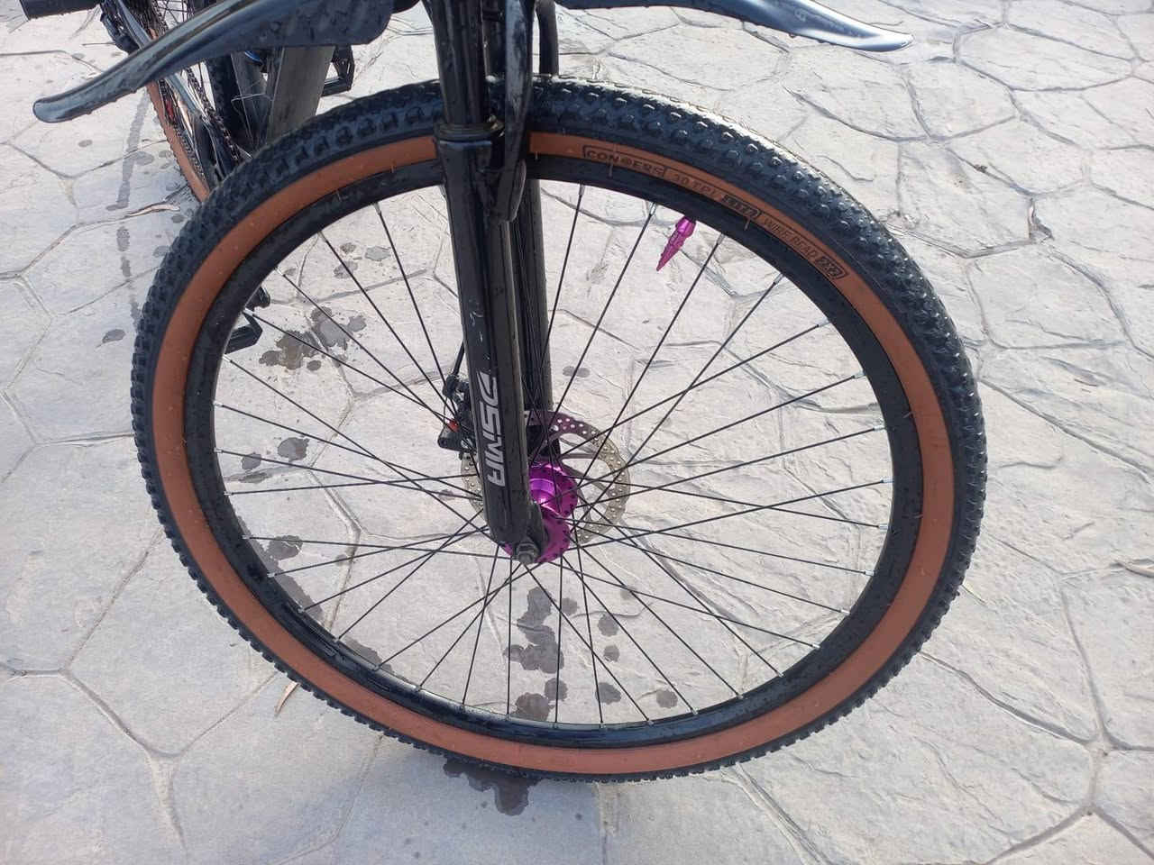 السلام عليكم
بايسكل للبيع 
حجم ٢٩ بريكات دسك 
وايرات دفن رايدة قفل 140 مكاني بغداد الحبيبية
رقم الهاتف ***********
