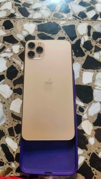 ايفون 11 برو ماكس • نضيف • بطارية ١٠٠%