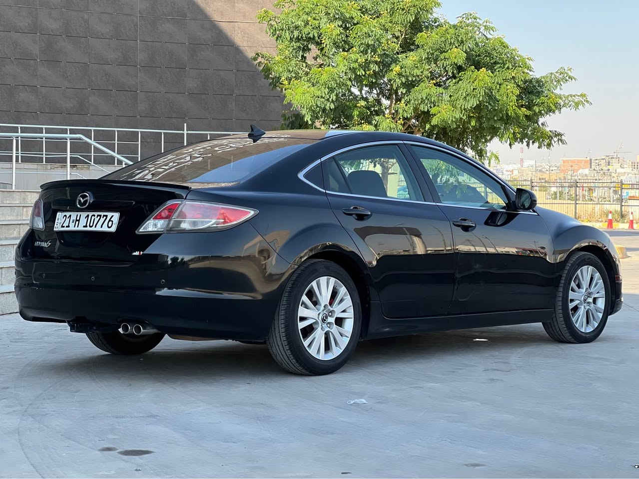 Mazda 6 
مازدای زوومی 6 مۆدیلی 2009 
بێ سبوخ 
بێ کاڵ بونەوە 
تەنها 145 هەزار ڕۆیشتوە
مەکینە (2.5) - 4 پستۆن
گێڕ و مەکینەی بەشەرت 
تەبریدی بەشەرت 
فوول مواسەفاتە 
بەصمەیە بیلای
ڕاداری ئاوێنەیە
تەبریدی دوو زۆنە
هەرچوار چامی کارەبای 
قفڵ مەرکەزی
تحدید سرعە
کوشن کارەبایە
تحکمی لایتەکانی هەیە 
تحکمی کاملی سەر سوکان
شاشە و کامیرەیە
سەنەوی و ڕەقەمی تازەیە و بەناوی خۆمەوەیە 
داشبوڵ و کوشن و بەرە دەرگای هیچ کاڵ بونەوەی نیە 
بیطاقەی بەنزینی هەیە 
تحویل و وکالە و خرامە بەشەرت 
شوێن - کەرکوک
سعر 99 گەڵا و معامەلە
ژ.م (***********) كركوك, العراق

