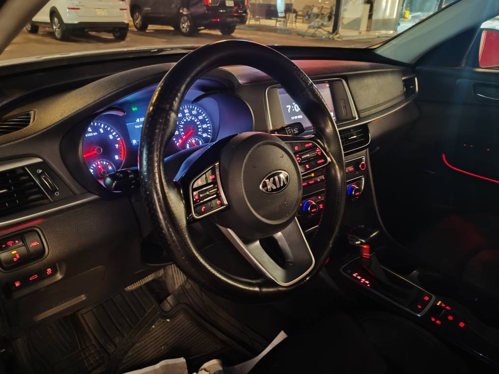 تحية طيبة  اوبتما  20 ex محرك 1600 تيربو  فول 1/1  حادث جاملغ وبنيد بدون داخل ايرباك دركه فقط   السعر 130 للاستفسار *********** بغداد السيدية بغداد, العراق
