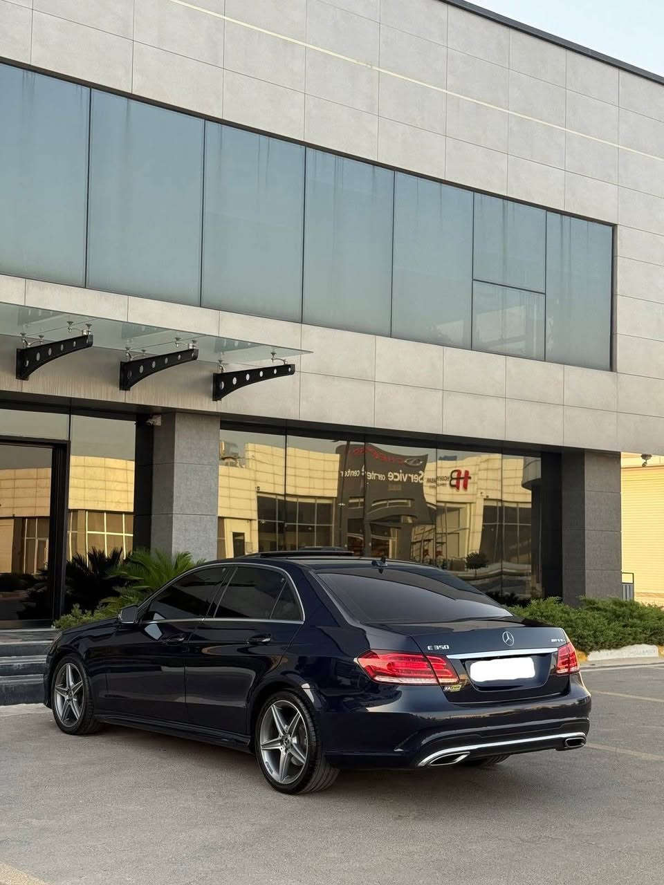 السلام عليكم مارسدس 2016 للبيع فقط
حجم E350  فول موصفات 
تنفس طبيعي المرغوب
ماشيه 68 الف
أمريكي كلين (مكفوله )
 فقط بيه دعاميه خلفيه صبغ مال شيلت ppf
لون نيلي
داخل أوف وايت
رقم مميز 11611 سليمانيه
جام مضلل باج بيه
باسمي
السعر(255)$ وبيها مجال للطيبين
مكاني كربلاء المقدسة
للاستفسار 
***********
*********** كربلاء, العراق
