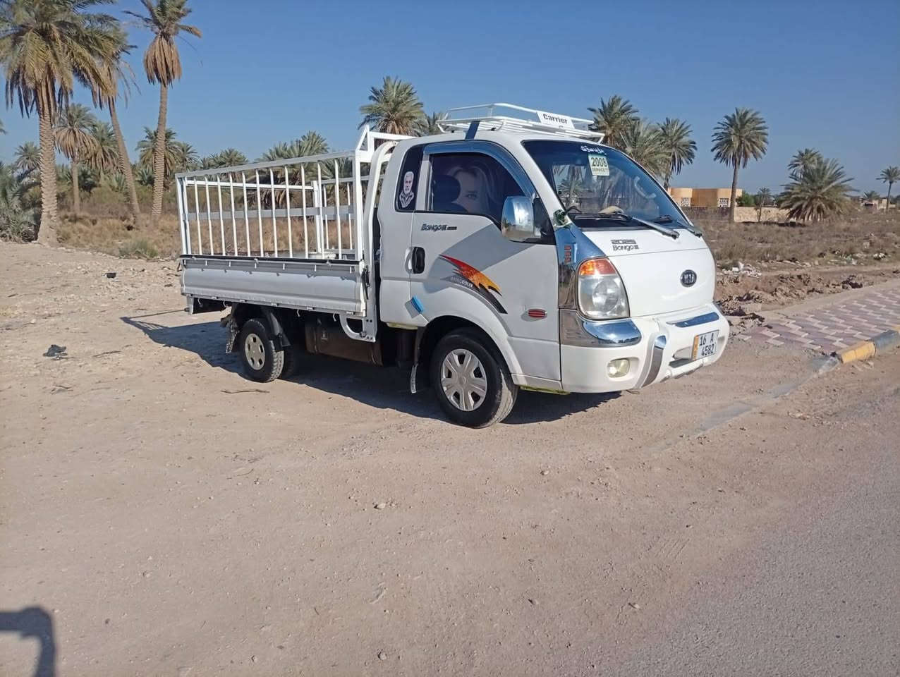 سلام عليكم سياره للبيع موديل 2007مكفول كفالة مكينه وكير كفاله شاصي كفاله تخم تايررقم نكليزي بسمي الاستفسار***********
