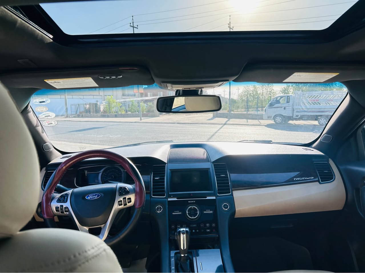 کوردی&عربي
فۆرد تۆرێس لیمیتد ٢٠١٩
سەیارەکە بێ سبووغە بە شەرت هیچ پارچەیەکی نەگۆڕاوە، یەک ساردەکوتی بچووکی هەیە لە چاملغی دواوە
مواسەفات لیمیتیدی فوول 
گێڕ و مەکینە بە شەرت تەنانەت بۆ واتەرپەمیش نەکراوەتەوە. 
بەسمە و شەغغال
سڵاید
کوشین جلد کارەبایی و میمۆری و سارد و گەرم، سوکان هیتەر
پایدەر کارەبایی
کوشینەکانی دواوە هیتەرە
ئاوێنە فۆتۆ
ڕاداری پێش و تەنیشت
ویلی ١٩ ئینج
شاشە و کامیرە کامل لەمس
شاشە سەماعە سۆنی
حەساسی دواوە و مواسەفاتی تر..
تەنیا ٦٣ مایل ڕۆیشتووە
هیلاک نەکراوە و تەقە و ڕەقەی نییە. 
نرخی ١٥٥ وەرەقەیە
لە هەولێرم
رەقەم شانسی:
1FAHP2F82KG109437 
مۆبایل: 
***********

فورد تۆریس ٢٠١٩ لیمیتد فوول
بدون صبغ و بدون تبدیل
گیر ومحرك ممفتوح شرط
ماشیة ٦٣ مایل
بصمة  وتشغیل عن بعد
فتحة
کشنات جلد وکهربائي  وخزن ومیموری وتبرید و هیتر
شاشة وصماعات سوني
کشنات خلفي هیتر
حجم ویل ١٩ انج
رادار خلفي وامامي
مرایة فوتو بعد بي هوایە مواصفات
سنویة وهزة مو صاقطة
السعر ١٥٥ 
مکاني اربیل
رقم شاصي:
1FAHP2F82KG109437

مۆبایل: *********** أربيل, العراق
