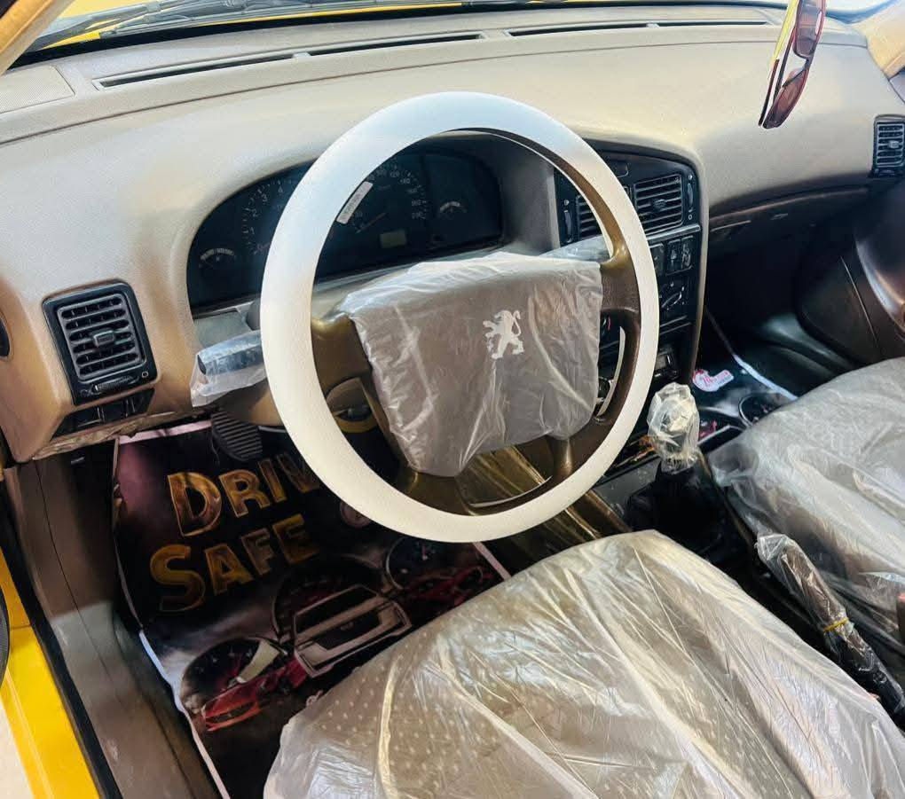 اللهم صلي على محمد وال محمد 🧿
السلام عليكم 
للبيع راح اذكر كل التفاصيل يعني لتجيني خاص ودزلي شنو تفاصيلها والسعر  وشبيها مصورلك حته شاصي  أقره المنشور وكلب الصور كدامك وبيك خير وتدلل 
النوع ....بيجو أكد 
الموديل...2016
الرقم ...بغداد دولي باسمي  وابيعلك عقد مروري كبل تحول 
السياره طالعه ب2017 وعله ايد وحده لسه 
الهيئه والغرامات ...0 
السياره جديده استخدام شخصي فقط 
وجاهزه من جميع النواحي كبل للشارع 
عليها سستم صوت SONE 
منضومه زنون H1 العالي  شمسي +H3 للناصي يعني تكشف شارع باكمله 
حداديه امامي وخلفي جديده حته دبلات+باتري وتخم تأير 
تخم فلنجات ودسكات كله جديد 
زيوت محرك+كير+بريك+بور كله جديد 
عده صندوك كامله مال شركه 
كير مكينه ع فحص تبريد +تدفئه تجي وشوف 
السياره اكفلها من ضربه وتبديل وفتح ورصعات  وخياس 
مراوح وكتفات كله جديد يعني حماوه ماكو 
بيها رباع مصلحات مو دوسه كامله( رباع فقط) وبيها رشه بجاملغ  أمامي ربعه اثر شخط مو حادث وعندي صورته  ورشه ب هلال خلفي وسياره مصورها قبل صبغ يعني اروح وياك سونار سمكري  كهربائي وين ميعجبك تفحص عادي 
السعر 55  وشرط اذا مو نفس الصور  انطيك مخاسيرك وترجع 
العنوان الديوانية 
للاستفسار الاتصال على الرقم 
***********
