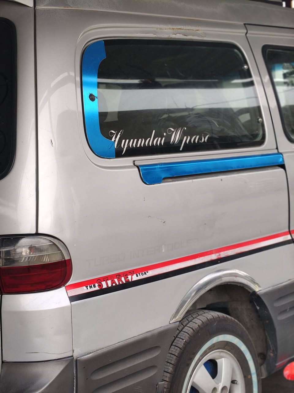 سلام عليكم ستاركس 2007 للبيع مستعجل مكفوله عده كبريسر تبريد والباقي كفاله محرك صدر شواصي تخم تاير كهربائيات كله شغاله رقم بغداد تحويل ثاني يوم المكان المشاهده السعر 90 وبيه مجال بسيط رقم الهاتف ***********
