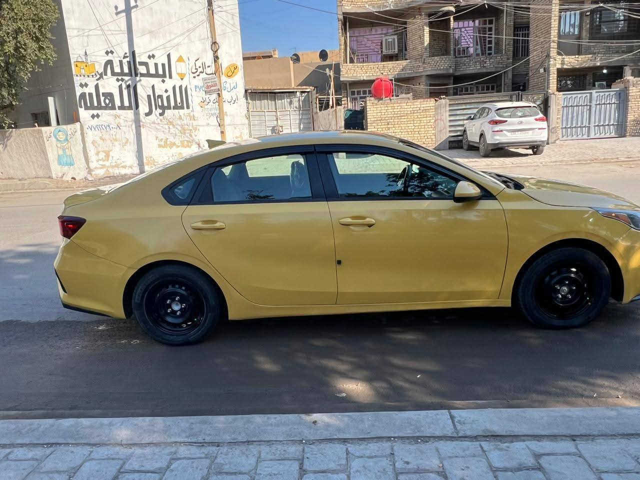 السلام عليكم كية فورتي موديل ٢٠٢٠ وارد أمريكي حادث بنيد وجاملغ وباب السونار موجود الشاصي ملحوم مكينة وكير وحدادية وتبريد مكفول العنوان الامين الثانية شارع النواب السعر ١١٥ وبي مجال شي بسيط الهاتف ***********
