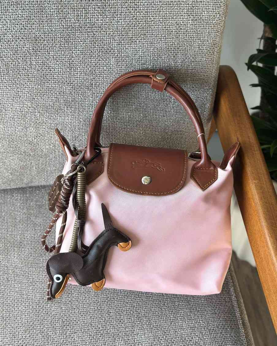 جنط نسائي
سعر المفرد 17 آلاف دينار
سعر الدرزن 144 ألف دينار
قياس 20 × 25 سم 
واتس اب :***********
واتس اب :***********
