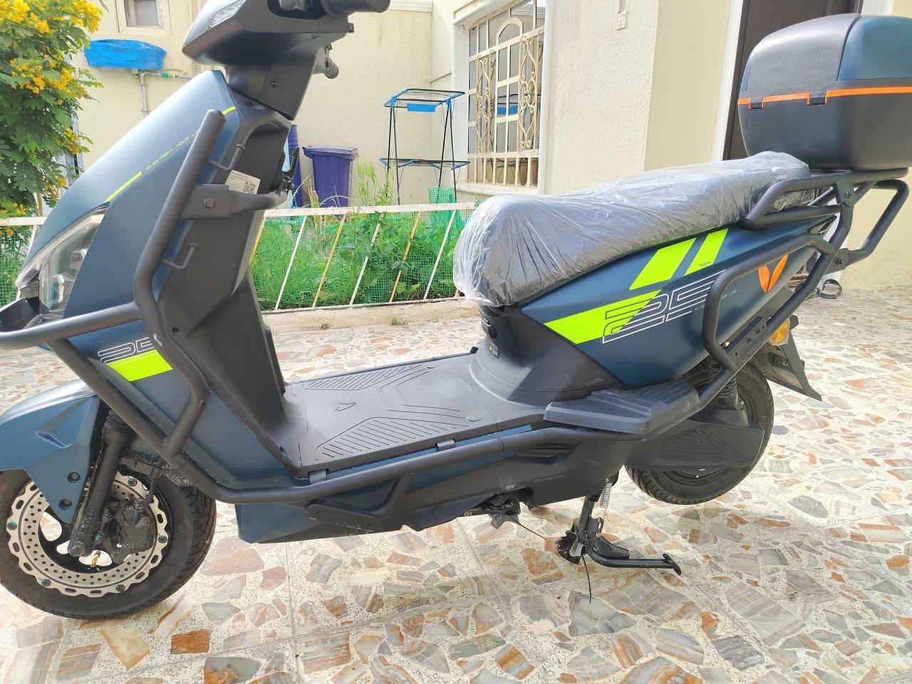 دراجه شحن T25 من شركة ياديه
6 بطاريات گرافين
صارلي يومين من اشتريتهه
السعر 1200 وبيهه مجال جداً قليل
للاستفسار المراسلة على الماسنجر
العنوان ناصرية حي أور


**إذا كنت صاحب هذا الإعلان وتريد حذفه لأي سبب، رجاءا أرسل رسالة إلى الدعم الفني**