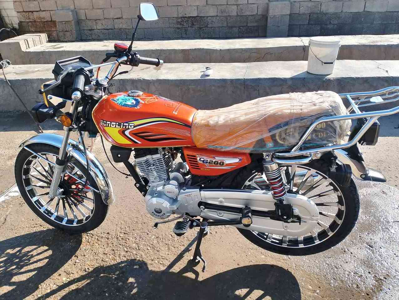 السلام عليكم دراجه مقفوله كفاله عامه دراجه رامبه نازله 2025 محرك 200 اوراقها كاملهن ديالى بعقوبه رجاء بدون واحد يطب لي يقول لي مراوس ما ادري شنو ***********
