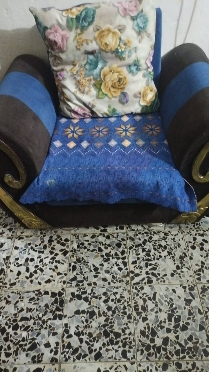 للبيع ١٠٠ وبيهن مجال


**إذا كنت صاحب هذا الإعلان وتريد حذفه لأي سبب، رجاءا أرسل رسالة إلى الدعم الفني**