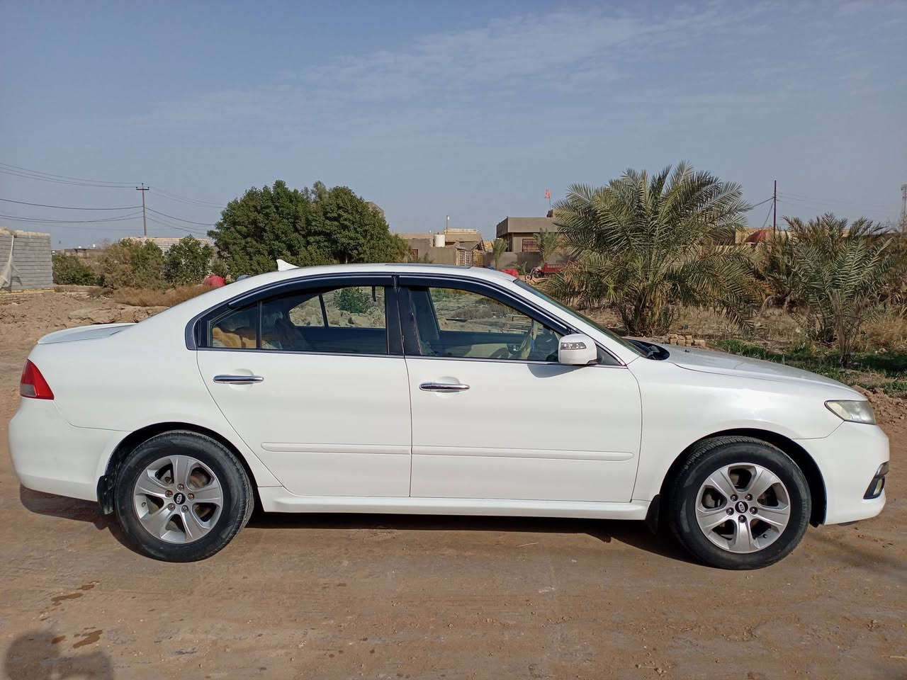 السلام عليكم 
كيا اوبتيما موديل 2009 خليجي للبيع 

گير ومكينة كفالة. فتحة. شاشة. تحكم ستيرن جهتين. أشاير بالمري. دواخل بيجي. تبريد ثلج. رقم بغداد دولي بأسمي. فول ما عدى البصمة. تحويل ليمتة ما تريد.  الضرر جاملغ خلفي مع تبديل جنطة. السعر 110 وبيها مجال. السيارة بالواقع أحلى من الصور. عنوانها السماوة قضاء الهلال 

باقي التفاصيل ***********
