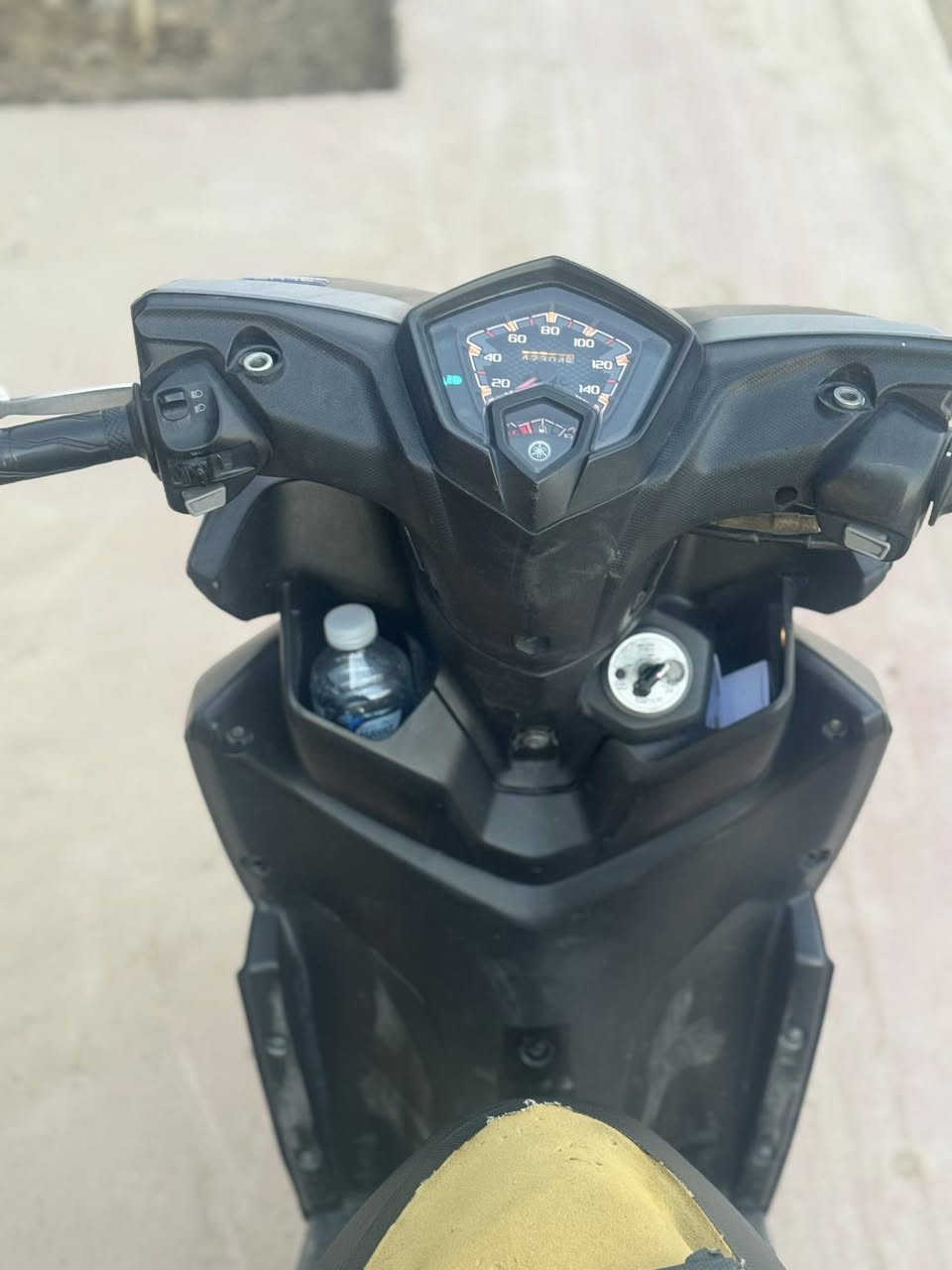 ياماها نيو GT .125
موديل 2017
اللون: رمادي/أسود مطفي
نوع المحرك: 125 سي سي
ومصابيح أمامية LED
نظام ايكو إقتصادي بانزين
بيها بس كلجات أو خرز فقط
سعر قفل مال بيع مليون
دراجه حلوه ونظيفه ما نقصها اي شي تجي تفحص وتكلب على راحتك وأخذها وين متريد
*********** ما متواجد على الفيس خابر وتدلل
