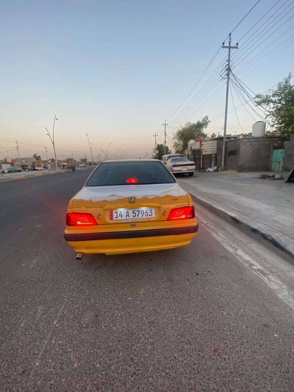 بيجو بارص 2015 رقم انكليزي بأسمنا تحويل مباشر +حدادية +تخم تاير+ معمرة الدواير ملكطه خياس + كير تمام +كهرباءيات تمام + سلف تمام + دينمو تمام+ باتري تمام + بديهه كلش حلو غرفتها حلوه ونظيفه 

النقوصات كلش واضحه وبسيطه 
1- تبديل عينه 
2- مكينه صار بيها كازكيت 
3- التبريد اما تنظيف او تبديل فابريتر واضافه غاز 
والسعر 42 رايدها وبيها مجال بيك خير وتدلل 
رقم اتصال / *********** وبي وتساب
العنوان / البصرة الجزيرة البصرة, العراق
