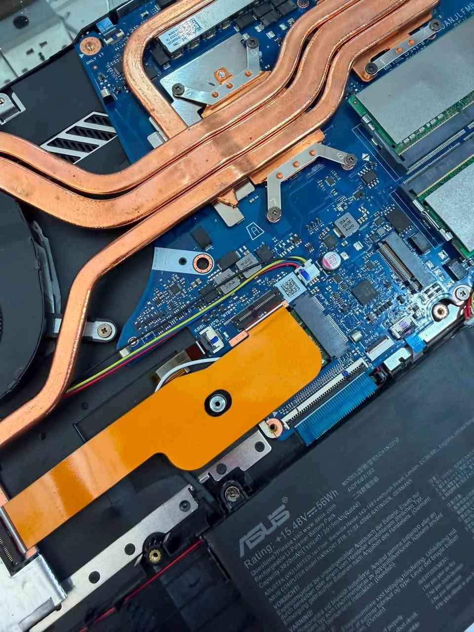 للبيع لابتوب asus tuf f17 تفصيخ 
لابتوب عطل وما تصلح بعد بي مشكلة بل جبست 
لابتوب 3050 و رامات ١٦ و i5 12500 وشاشه 144hz ips 
وبطارية 200W 
ابيع لابتوب كامله على حالها بدون هاردات 
للتواصل *********** 
السعر قيم واطيني سعرك
