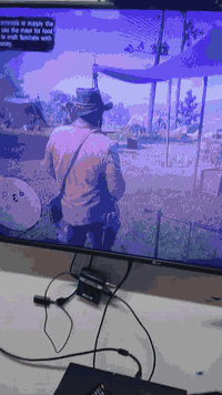 السلام عليكم عندي بلي فور شغال بي مشكله وحده بفتحه HD من تتحرك تروح الصوره المهم تتصلح للي حاب يشتري ينطيني سعر ونتفاهم/عندي قرص الدن رنك/ردد /وتشر /بتل فيلد ١
*********** رقمي
