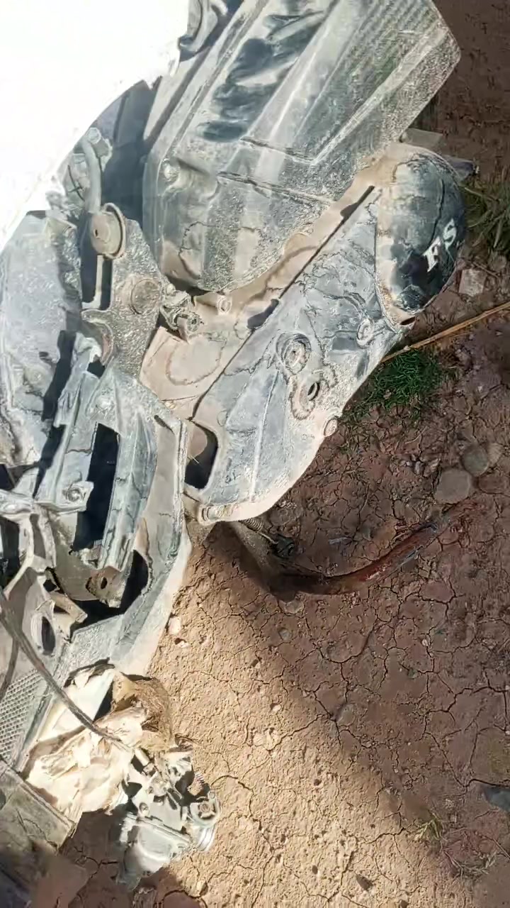 ماكس للبيع تفصيخ محرك شرط مابيه عيب كهربايات كلها شقاله كابريته جديد كشن لايت سكنات تاير خلفي ويل باتري سعر 70وبيه مجال الشراي يتصل عل رقم ***********
