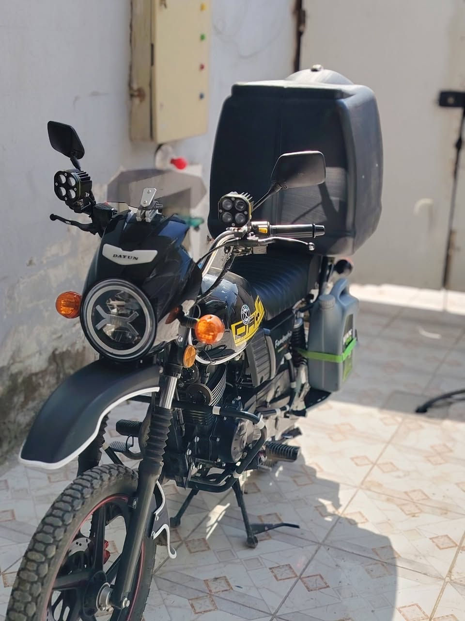 السلام عليكم دايوان 25 شكل 26 الدراجة نزلتهة زيرو 2025/12/20 بعدها زيرو وكل اسبوع ابدللهة دهن دراجة خير من الله وغنية عن التعريف للجناية دايوان السعر 2750  وبيها مجال المكان علوة الرشيد قرب ابو دشير للاستفسار ***********
