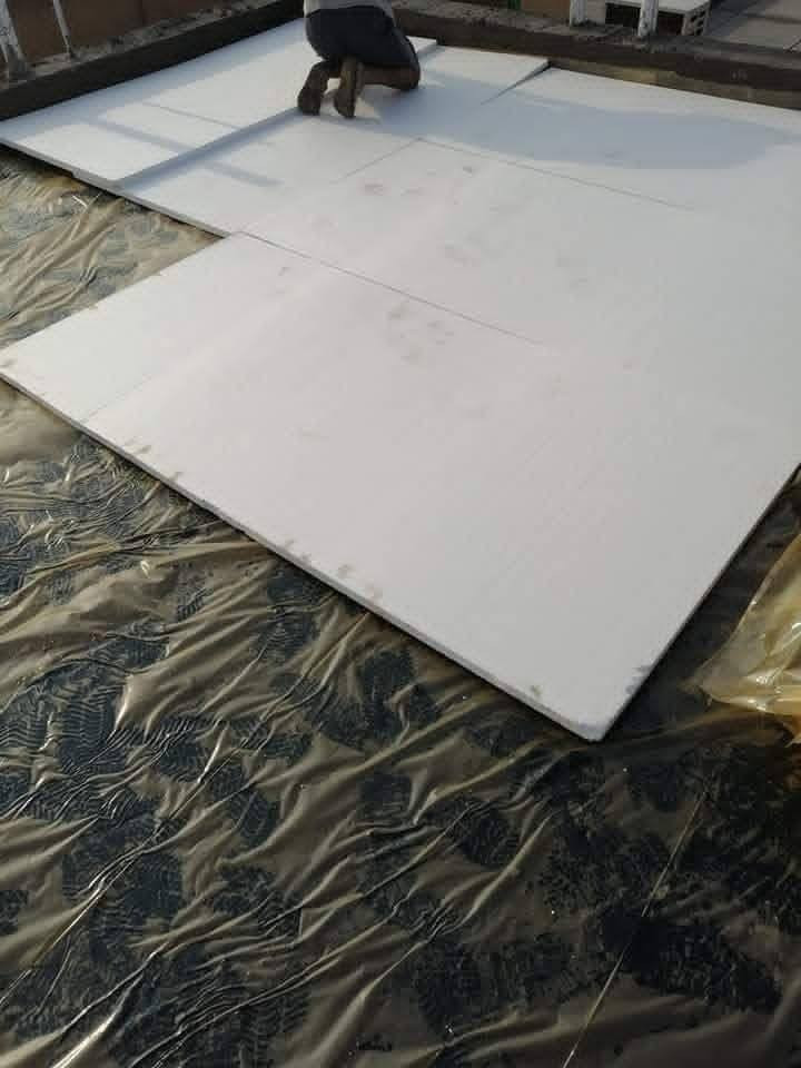 كرسته وعمل ب ١٦ الف 
كرسته وعمل مع فلين ابيض ٣ سم ونايلون المتر ب ١٨ الف
ولكمية لصقيره ينوخذ قطعي..عادت الماستك القديم مواد وعمل ب ٣ الف المتر
***********
***********
هاذا رقمي بي واتساب 👈***********
