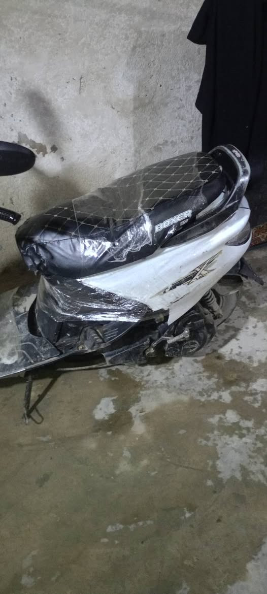 ***********
السلام عليك دراجه دراجه للبيع خير من الله دراجه كامله كهربائيات بسرعه 140 السعر سعر 100 قفله
