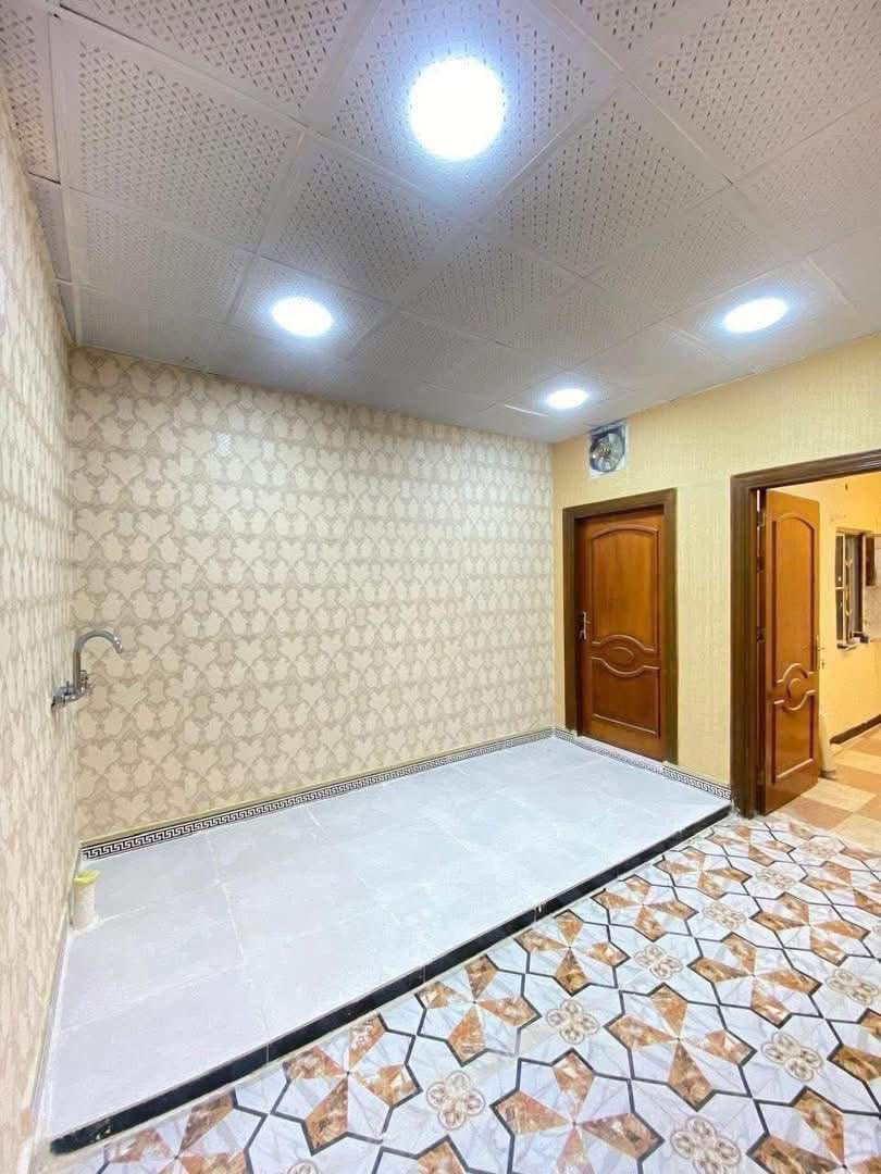 بيت للايجار في الجبيله بناء حديث 

مواصفات البيت / غرفتين منام ، استقبال ، موزع ، مطبخ ، صحيات 

سعر الايجار 700 الف قفل  
.
للمعلومات اكثر الاتصال على الارقام
*********** 
***********
او زيارة موقعنا 
البصره _ شارع عام حي الزهراء _ قرب مستشفى النفط 
الذهبي للاستثمار العقاري
مجاز قانونياً البصرة, العراق
