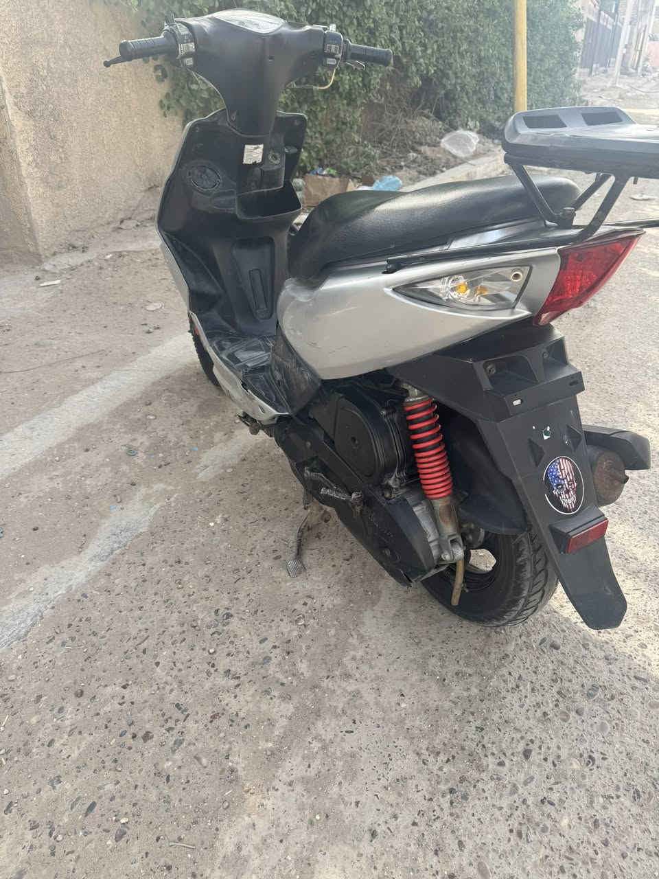 سلام عليكم دراجه ماكس للبيع دراجه نضيفه خير من الله السعر 600وبيهة مجال مكاني بغداد محموديه ***********
